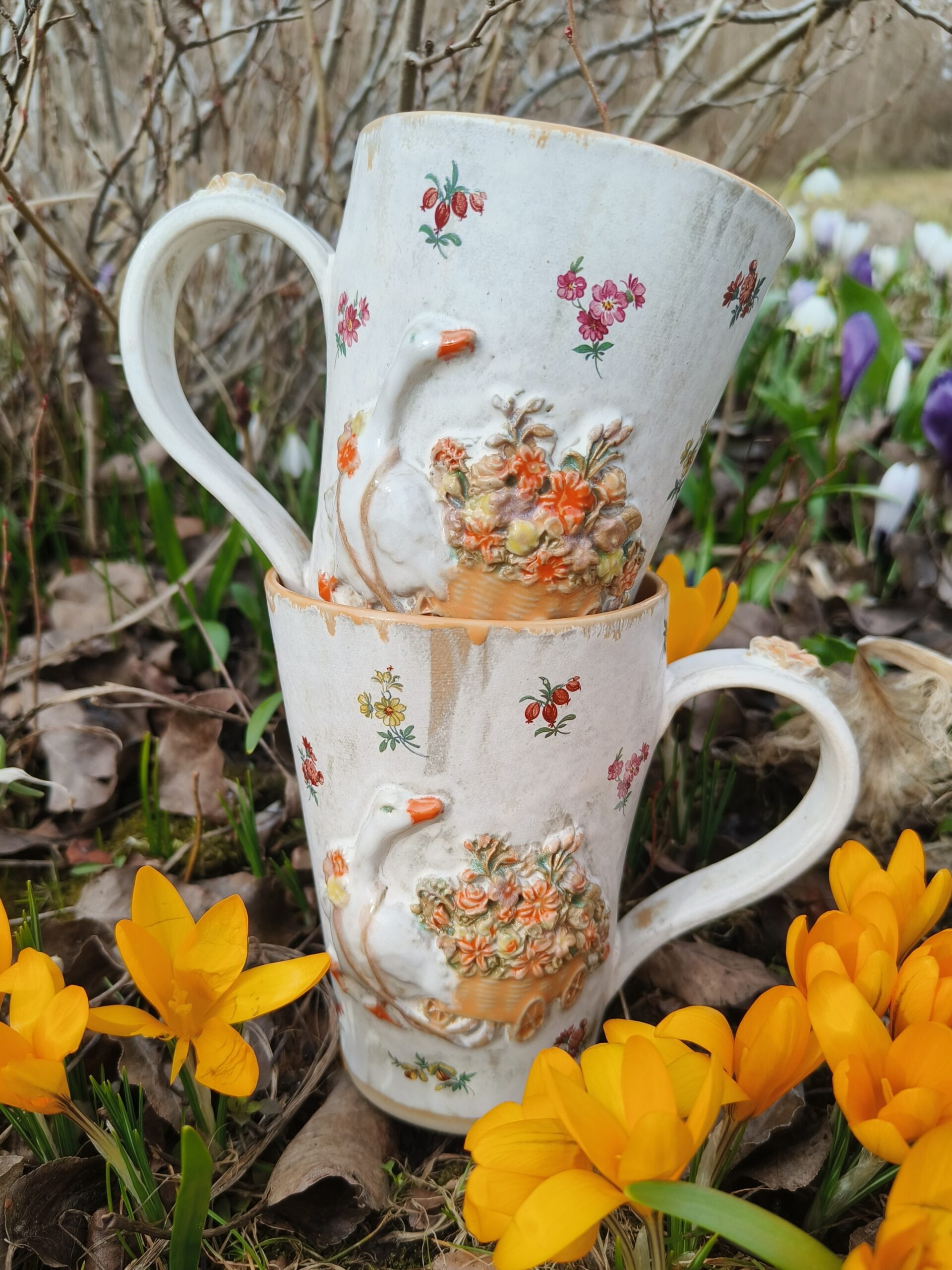 Hane ja lillevankri tass