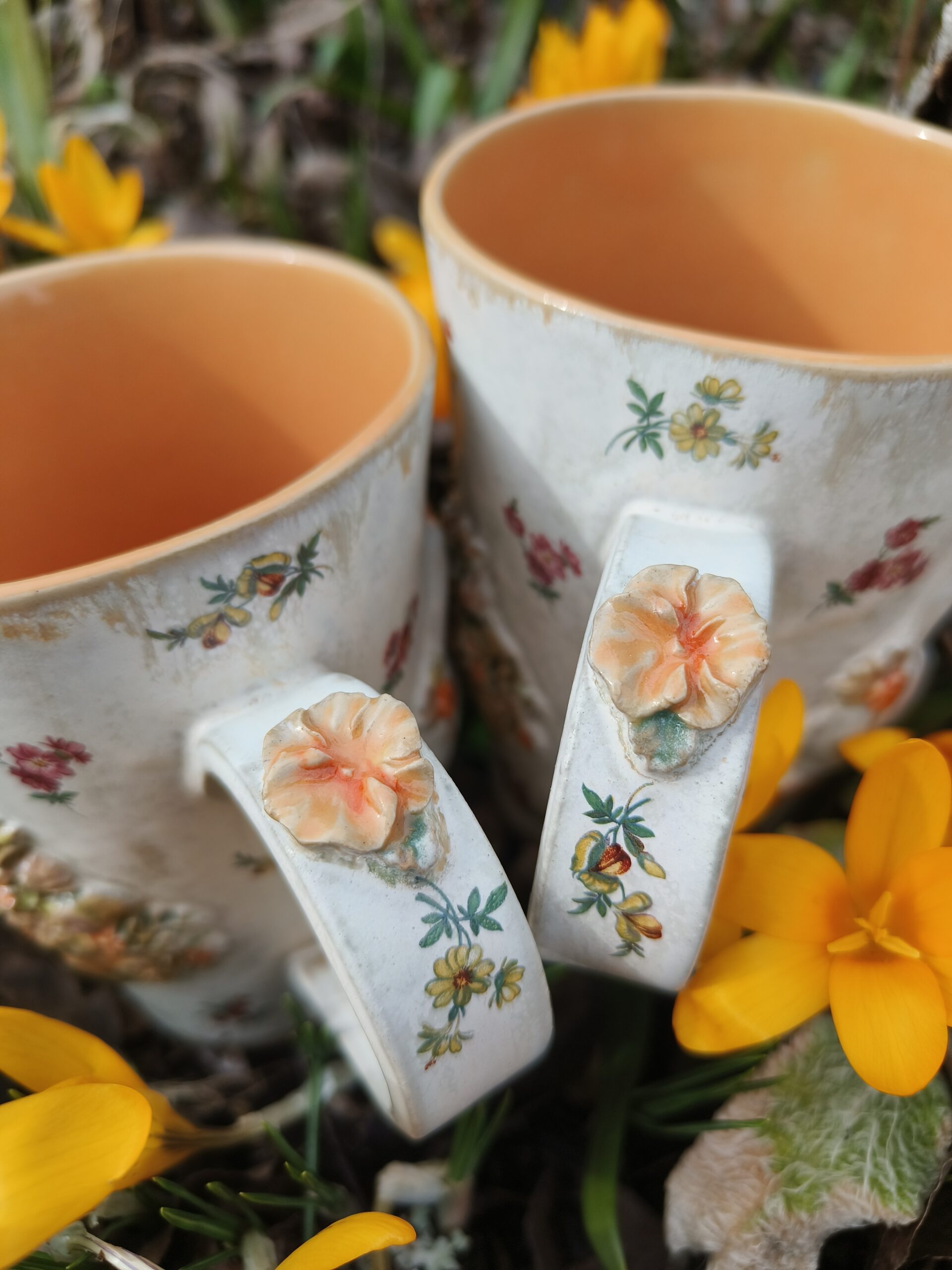 Hane ja lillevankri tass