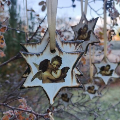 Inglitega jõulukuuse ehted