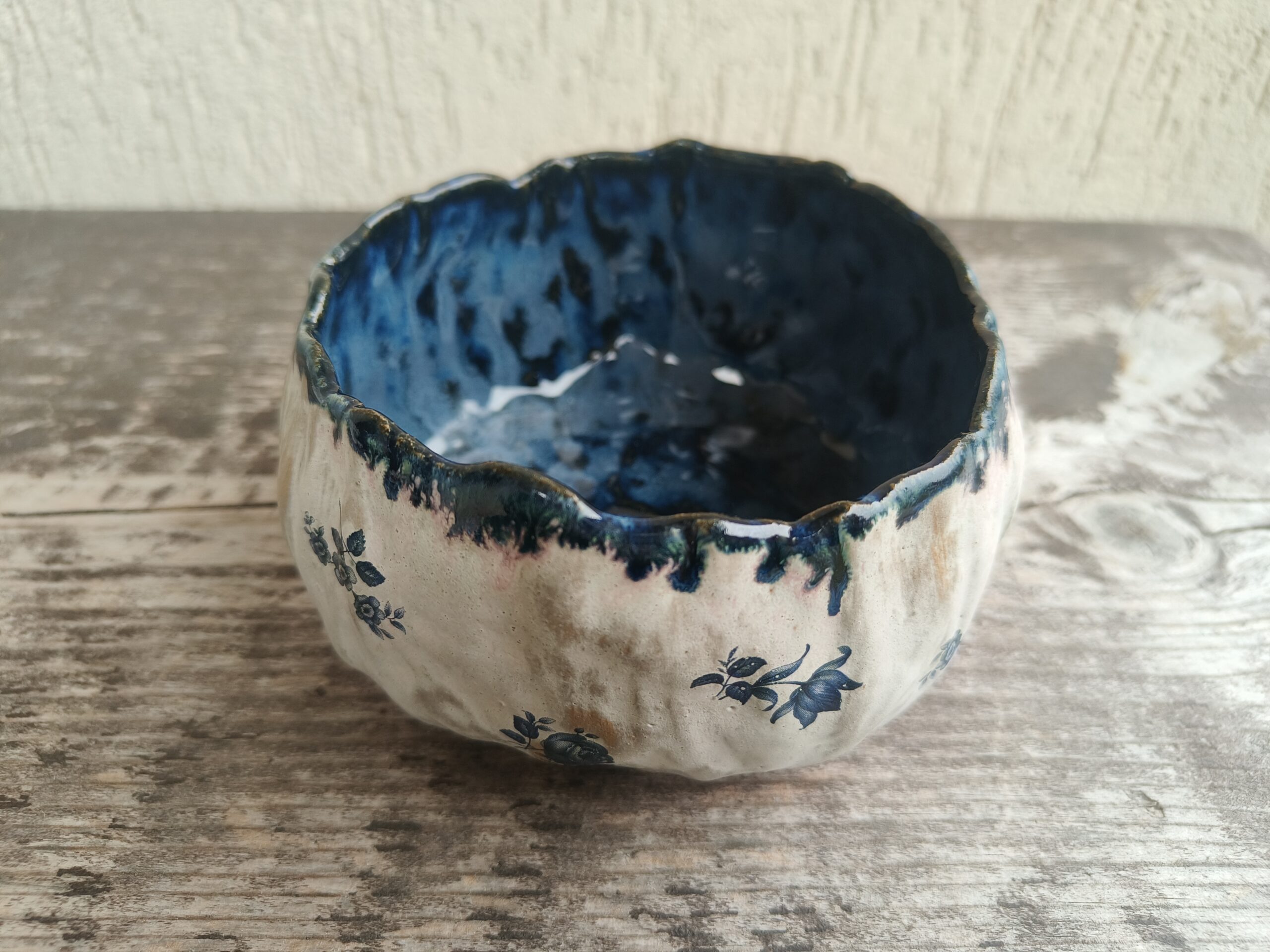 Sinine lillekestega kauss - Image 8