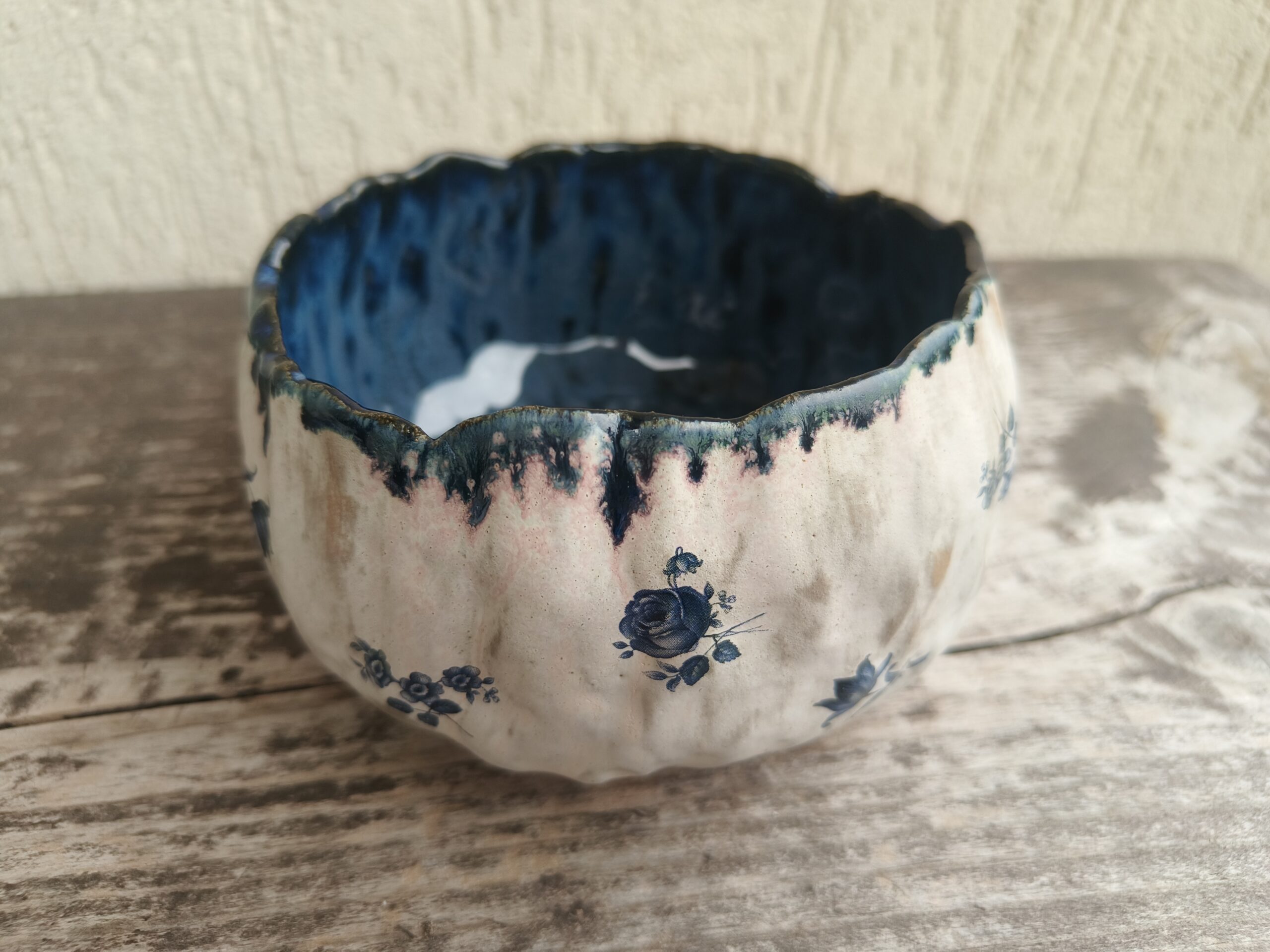 Sinine lillekestega kauss - Image 7