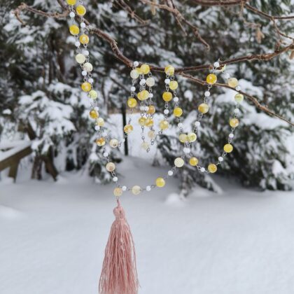 Tuliahhaadist boho stiilis kaelakee tasseliga