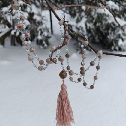 Beež jaspisest kaelakee