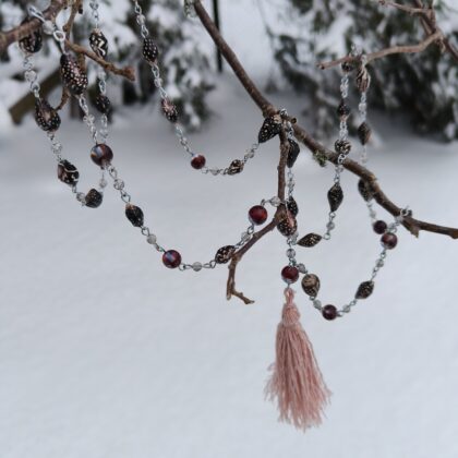 Teokarpidest boho stiilis kaelakee